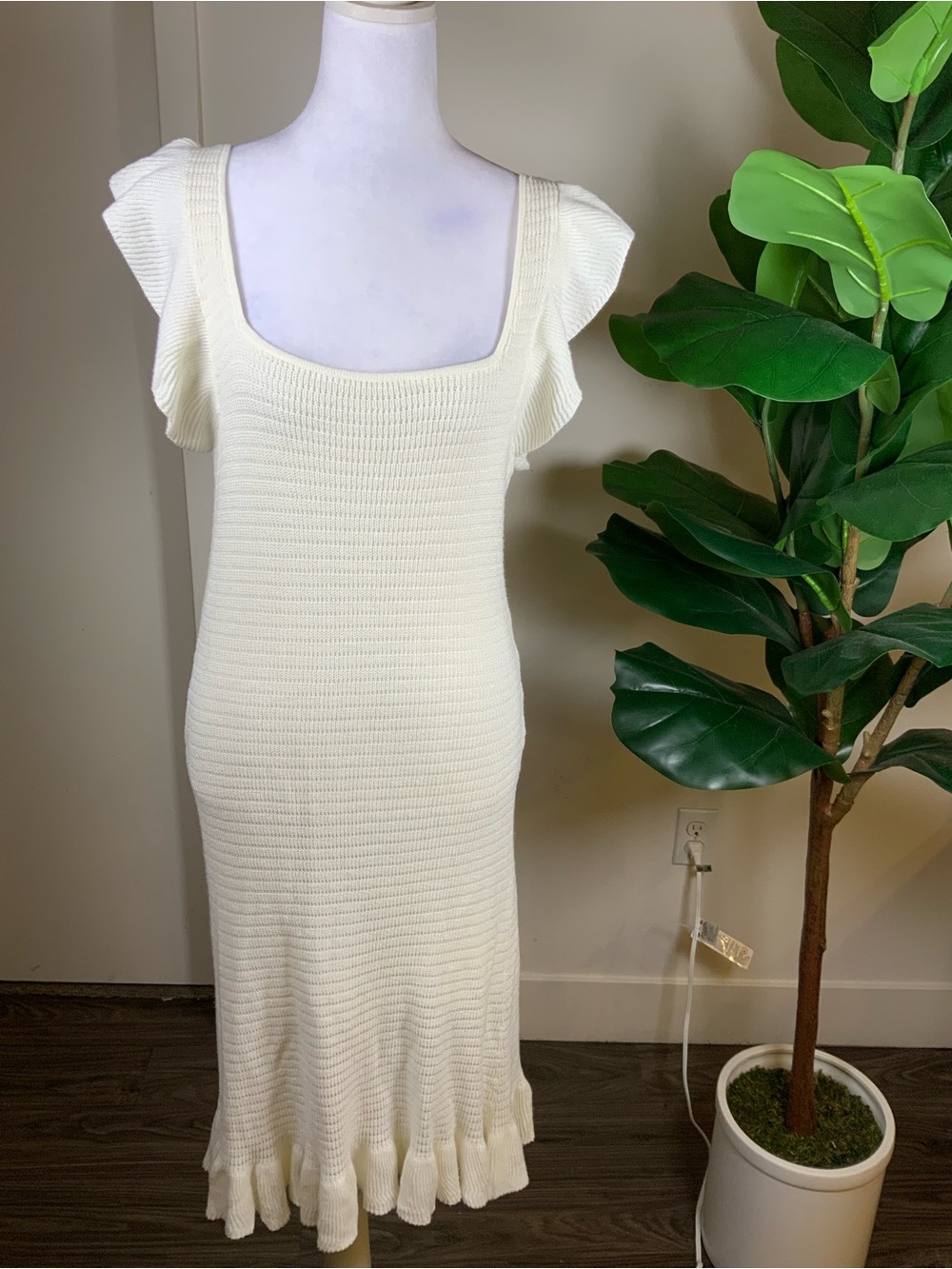 House of Harlow 1960 Cream Knit Midi Dress with Ruffle Hem